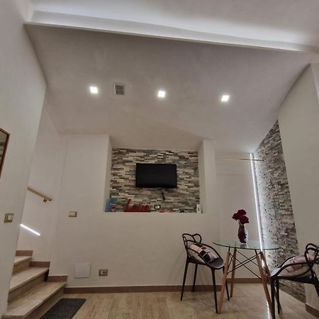 The Love Basement Apartment Roma Exterior foto