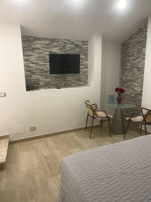 The Love Basement Apartment Roma Exterior foto