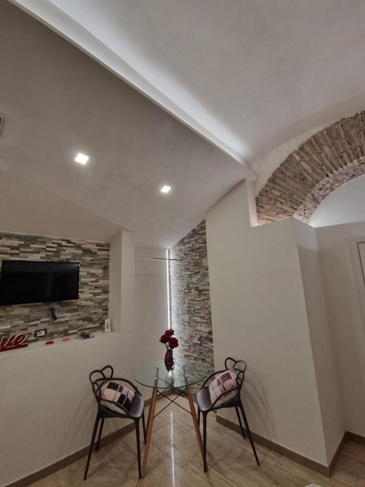 The Love Basement Apartment Roma Exterior foto