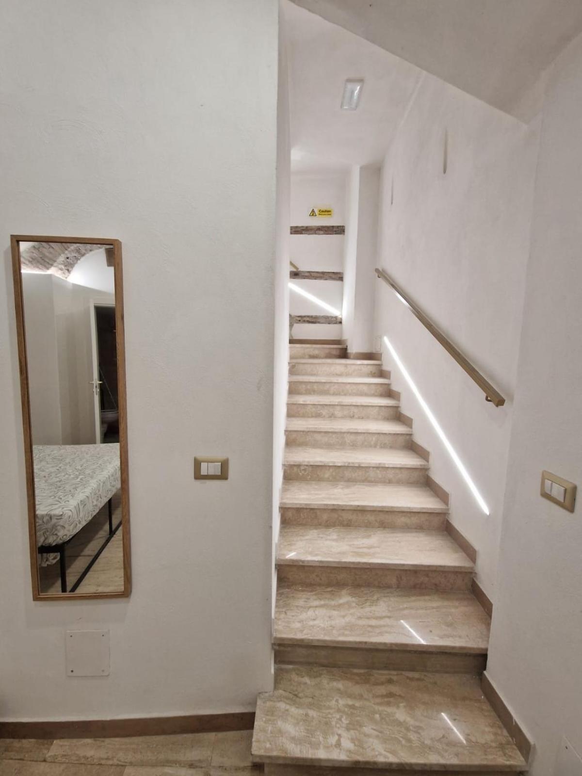 The Love Basement Apartment Roma Exterior foto