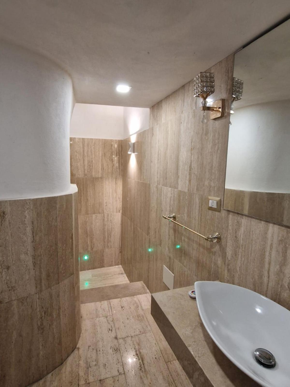 The Love Basement Apartment Roma Exterior foto