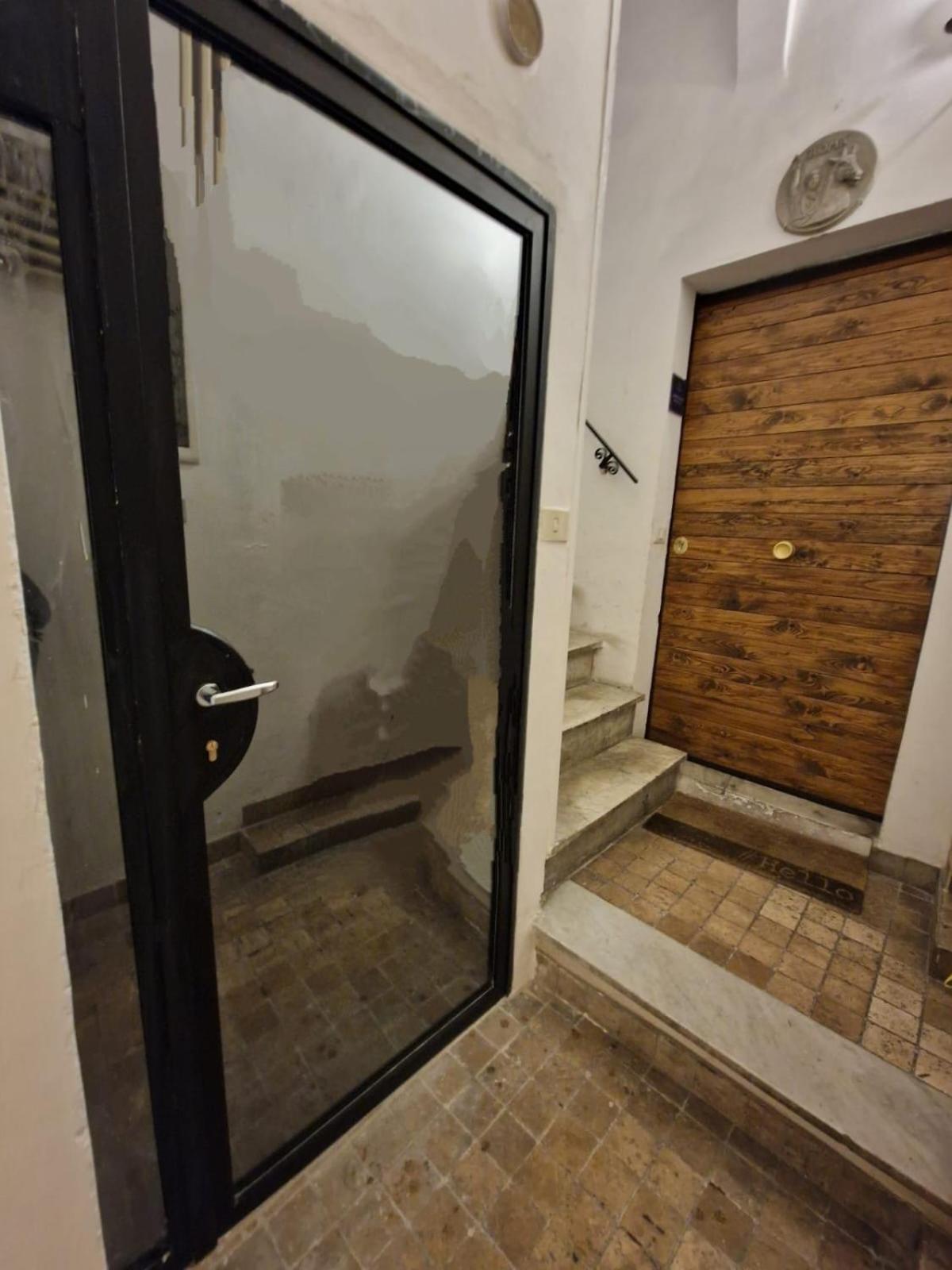The Love Basement Apartment Roma Exterior foto